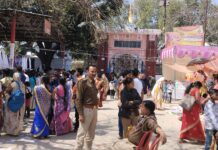 महाशिवरात्रि पर्व पर हजारों की संख्या में आए श्रद्धालु