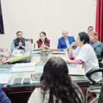 जनपद रायबरेली के डीएम की अध्यक्षता में रोगी कल्याण समिति की बैठक संपन्न
