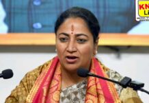 दिल्ली के मुख्यमंत्री पर जनसुनवाई के दौरान हुआ हमला