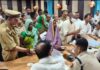 डीएम-एसपी ने तहसील लालगंज में सम्पूर्ण समाधान दिवस में फरियादियों की सुनी समस्याएं