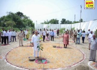 एक पेड़ मां के नाम’’ अभियान प्रत्येक नागरिक को अपनी मां के सम्मान तथा प्रकृति के संरक्षण से जोड़ने का प्रेरणादायी प्रयास – मा0 उद्यान मंत्री