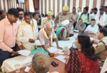 डीएम-एसपी ने तहसील ऊँचाहार में सम्पूर्ण समाधान दिवस में फरियादियों की सुनी समस्याएं