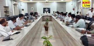 डीएम की अध्यक्षता में विद्युत विभाग की समीक्षा बैठक सम्पन्नरोस्टर के अनुसार निर्बाध विद्युत आपूर्ति एवं उपभोक्ता शिकायतों के समयबद्ध निस्तारण के दिए निर्देश
