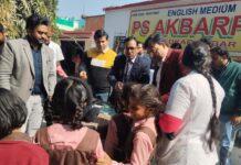 राष्ट्रीय कृमि मुक्ति दिवस पर जनपद भर में 10.88 लाख बच्चों को खिलाई गई एल्बेंडाजोल