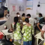 लखीसराय के अशोक धाम मंदिर में आज सोमवार को लेकर काफी भीड़ थी।