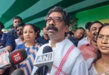 हेमंत सोरेन सरकार के खिलाफ कर्मियों का प्रोटेस्ट शुरू हो गया है।