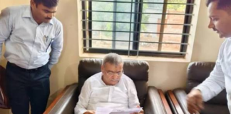 कर्नाटक के कांग्रेस नेता एच के पाटिल ने इस्तीफा देने की धमकी दी