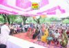 जलभराव प्रभावित गांवों में पहुंचे उद्यान मंत्री दिनेश प्रताप सिंह राहत सामग्री वितरित कर लिया जमीनी हालात का जायजा अधिकारियों को राहत एवं बचाव कार्यों में तेजी लाने के दिए निर्देश