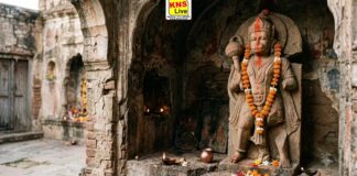 हनुमान मंदिर में मूर्ति खंडित करने पर ग्रामीणों में रोष, पुलिस ने नई प्रतिमा स्थापित कराकर शांत कराया मामला
