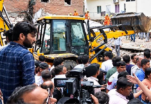 साउथ दिल्ली के सत्य निकेतन में हुए 5 मंजिला इमारत गिरने से 5 लोगों की मौत हो गई