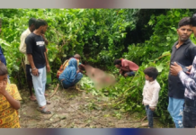 उत्तर प्रदेश के बहराइच जिले में घर के बरामदे में सो रहे युवक को जंगली जानवर ने निवाला बना लिया है।