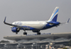 दोहा से बेंगलुरु जा रही IndiGo की फ्लाइट 6E 1302 को गुरुवार को उड़ान के दौरान एक क्रू मेंबर