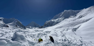 नेपाल में हिमलुंग हिमाल चोटी पर बीते दिन हुए हिमस्खलन में अब तक चार शवों को बरामद कर लिया गया
