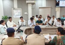 डीएम ने कार्तिक पूर्णिमा मेले की तैयारियों को लेकर की बैठक,श्रद्धालुओं की सुरक्षा, सुगम आवागमन एवं बेहतर व्यवस्थाओं के लिए सभी तैयारियां समय से पूर्ण कराने के दिए निर्देश