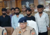 +केजीएमयू में काम करने वाले पवन गर्ग और उनके साथी सचिन विश्वकर्मा के डबल मर्डर के मामले में पुलिस ने मुख्य आरोपी नितिन मिश्रा समेत 5 को गिरफ्तार कर लिय